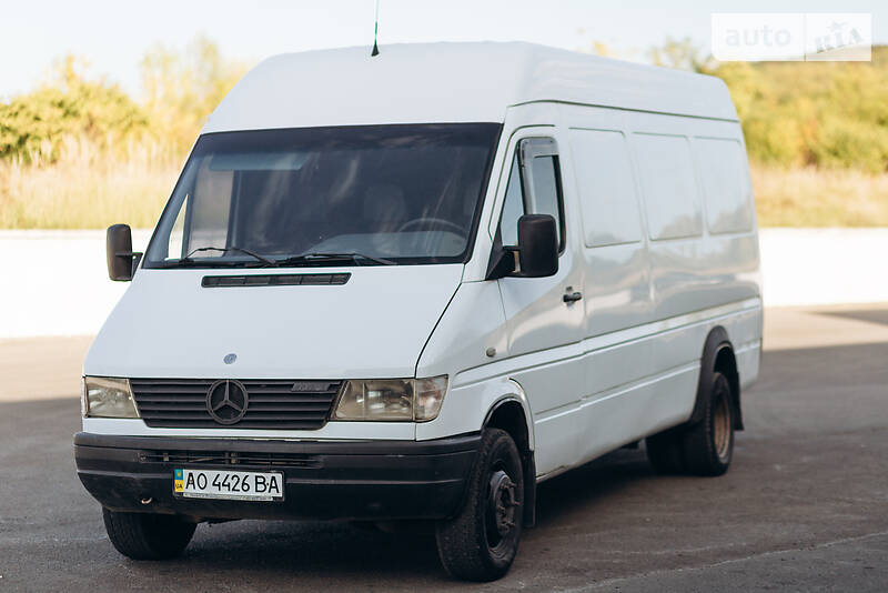 Mercedes-Benz Sprinter