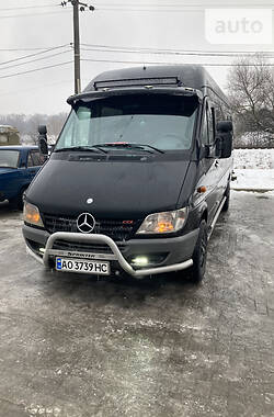 Mercedes-Benz Sprinter  2004