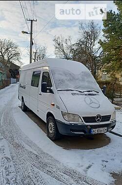 Mercedes-Benz Sprinter  2004