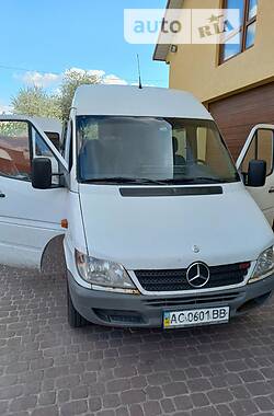 Mercedes-Benz Sprinter  2004