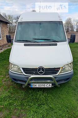 Mercedes-Benz Sprinter  2005