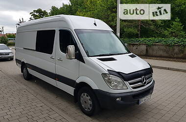 Mercedes-Benz Sprinter  2011