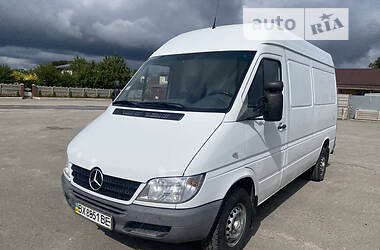 Mercedes-Benz Sprinter  2004