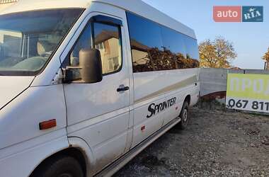 Mercedes-Benz Sprinter 2004