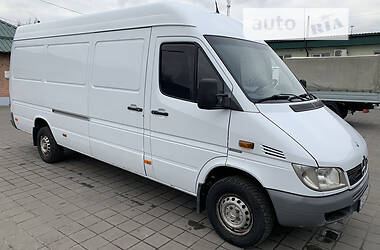 Mercedes-Benz Sprinter  2004