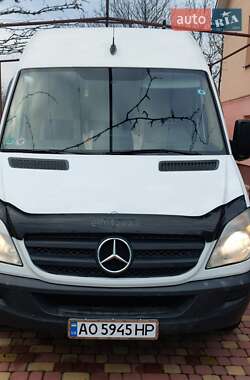 Mercedes-Benz Sprinter  2012