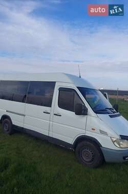 Mercedes-Benz Sprinter  2005
