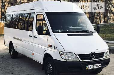 Mercedes-Benz Sprinter  2004