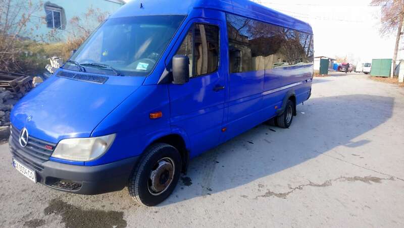 Туристический / Междугородний автобус Mercedes-Benz Sprinter