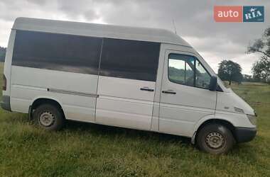 Mercedes-Benz Sprinter 2004