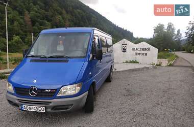 Mercedes-Benz Sprinter  2004