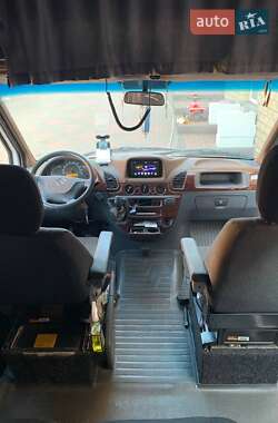 Mercedes-Benz Sprinter  2004