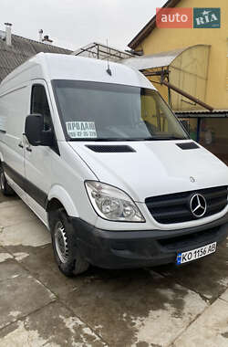 Mercedes-Benz Sprinter  2012