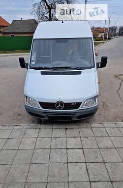 Mercedes-Benz Sprinter  2005