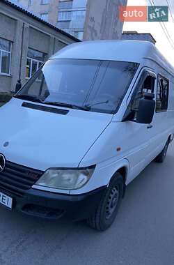 Mercedes-Benz Sprinter 2000
