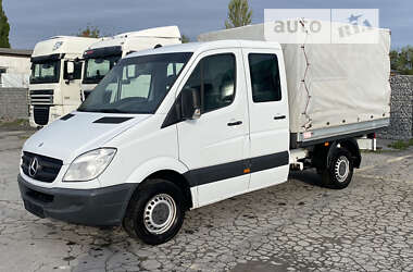 Mercedes-Benz Sprinter  2011