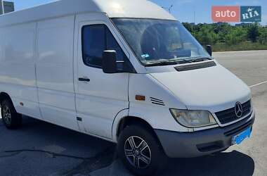 Mercedes-Benz Sprinter  2005