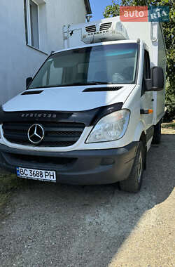 Mercedes-Benz Sprinter  2011
