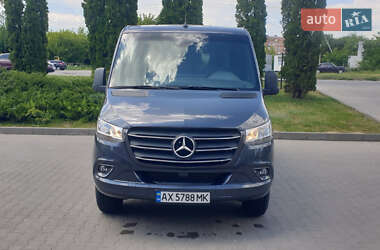Mercedes-Benz Sprinter  2021