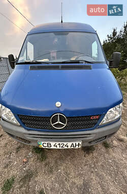 Mercedes-Benz Sprinter  2004