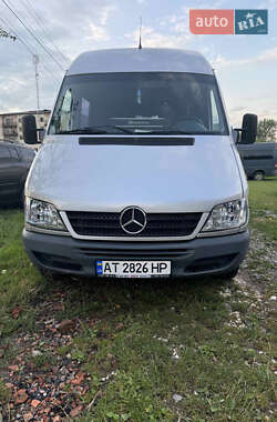 Mercedes-Benz Sprinter 2004