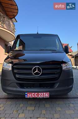 Mercedes-Benz Sprinter  2021