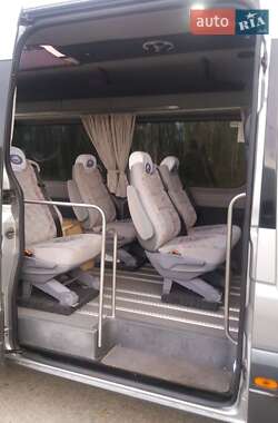 Mercedes-Benz Sprinter  2011