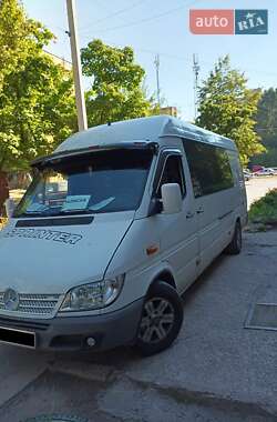 Mercedes-Benz Sprinter  2005