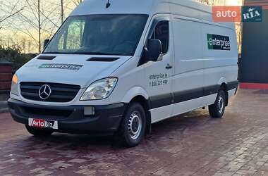 Mercedes-Benz Sprinter  2013