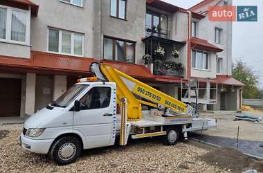 Mercedes-Benz Sprinter  2005