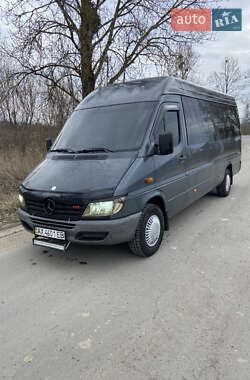 Mercedes-Benz Sprinter  2005