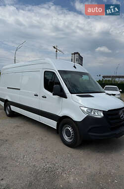 Mercedes-Benz Sprinter 2021