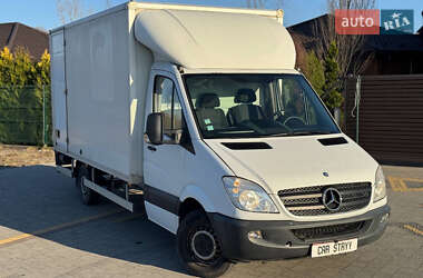 Mercedes-Benz Sprinter  2011