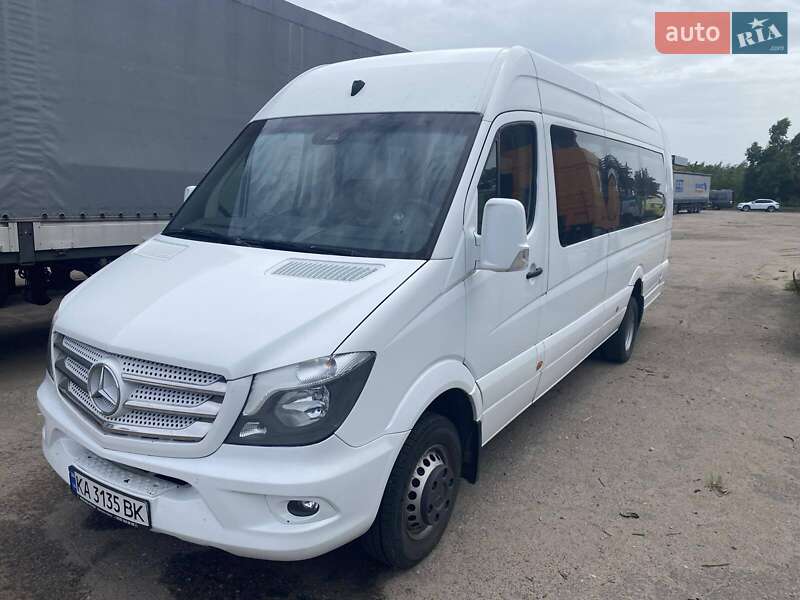 Туристический / Междугородний автобус Mercedes-Benz Sprinter