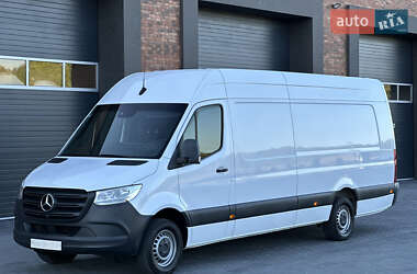 Mercedes-Benz Sprinter  2021