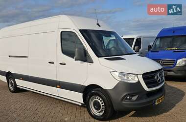 Mercedes-Benz Sprinter  2021