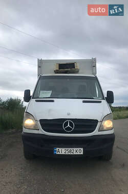 Mercedes-Benz Sprinter  2011