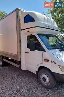 Mercedes-Benz Sprinter  2005