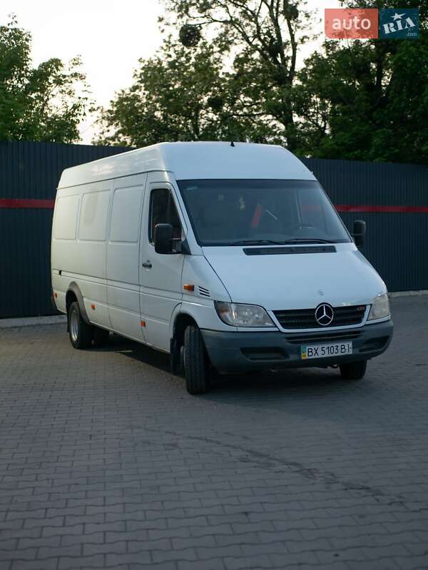 Mercedes-Benz Sprinter