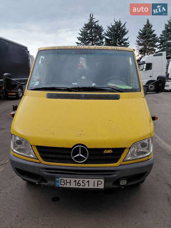 Евакуатор Mercedes-Benz Sprinter