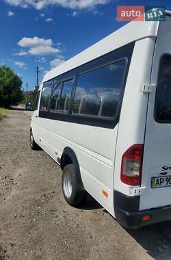 Mercedes-Benz Sprinter  2002