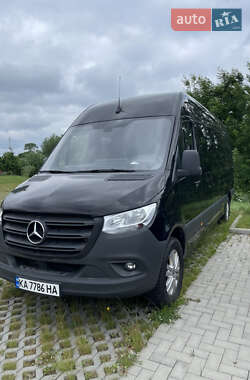 Mercedes-Benz Sprinter  2021