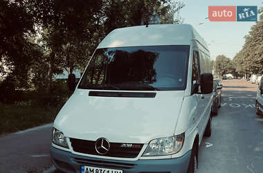 Mercedes-Benz Sprinter  2005