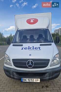 Mercedes-Benz Sprinter 2011