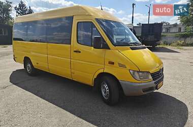 Mercedes-Benz Sprinter 2004