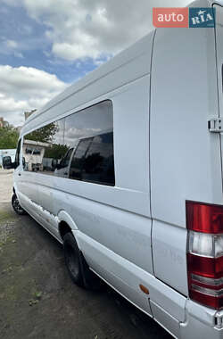 Mercedes-Benz Sprinter  2012