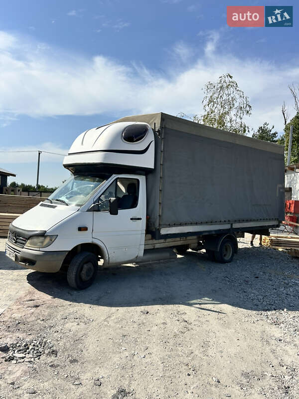 Тентований Mercedes-Benz Sprinter