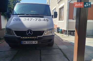 Mercedes-Benz Sprinter  2004
