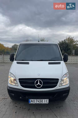 Mercedes-Benz Sprinter  2013