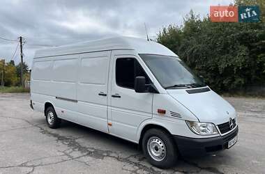 Mercedes-Benz Sprinter  2004